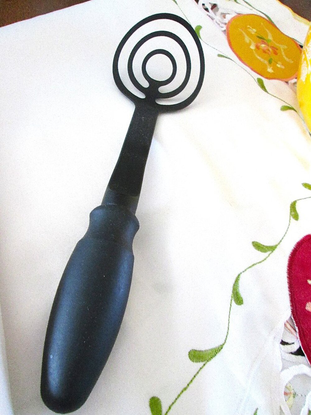 Pampered Chief Mix N Masher Nylon Cooking Utensil Tool